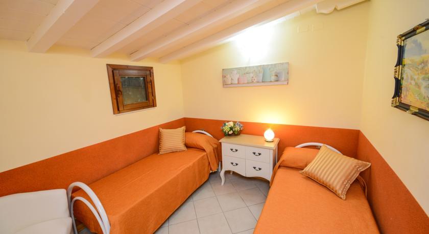 Villa Garuti Village Padenghe sul Garda Habitación foto